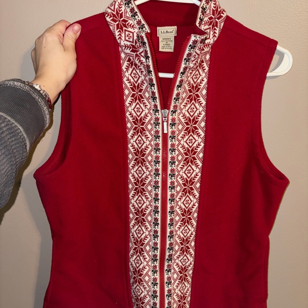 L.L. Bean Women's Red Fleece Vest with Patterned Edging
